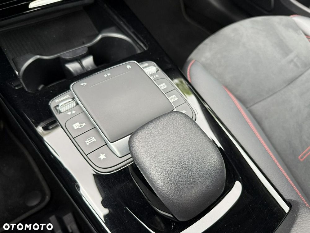 Mercedes-Benz Klasa A 200 7G-DCT Edition AMG Line - 28