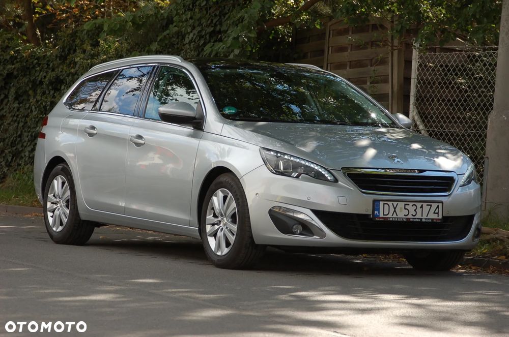 Peugeot 308 BlueHDi FAP 120 EAT6 Stop&Start Allure - 17