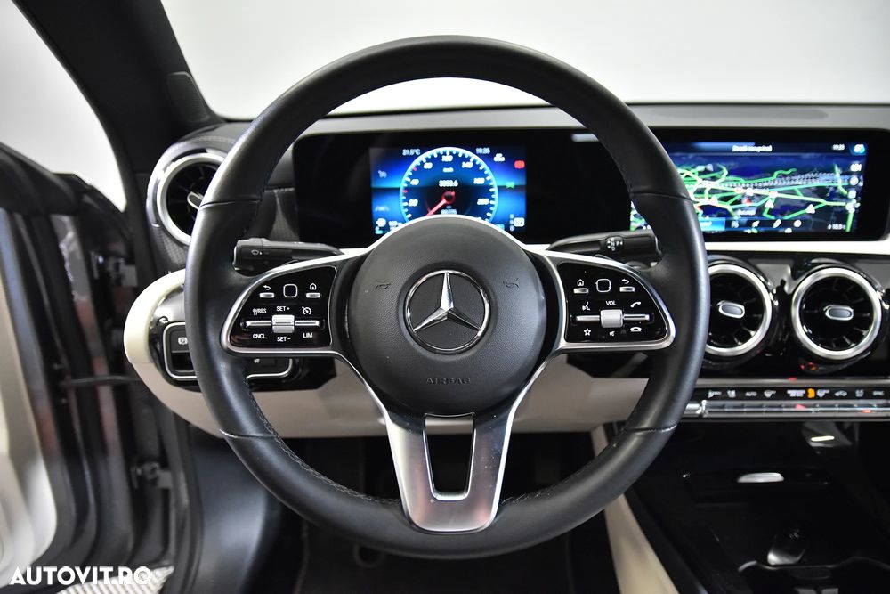 Mercedes-Benz CLA 220 d Coupe Aut. - 17