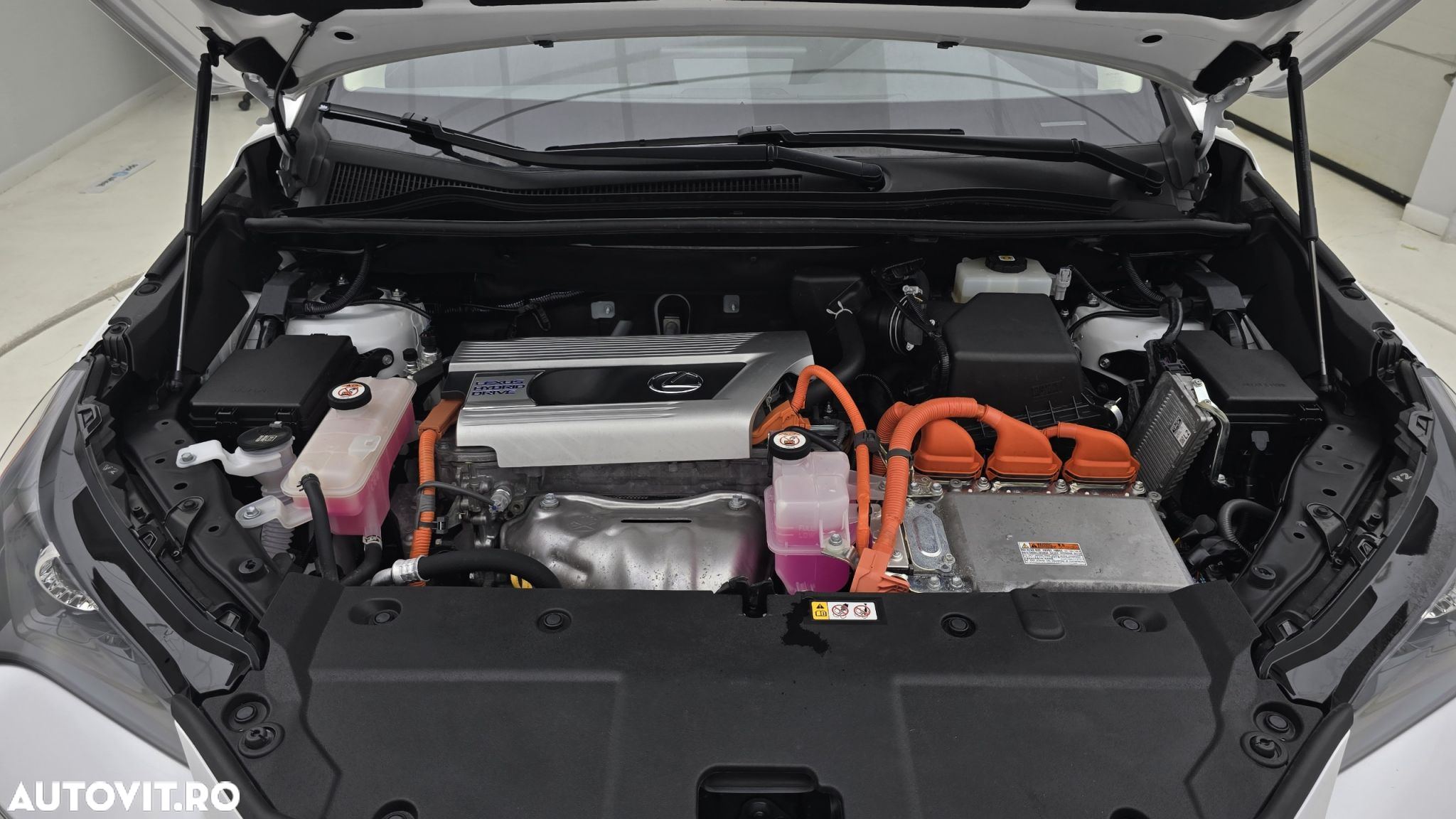 Lexus Seria NX - 24