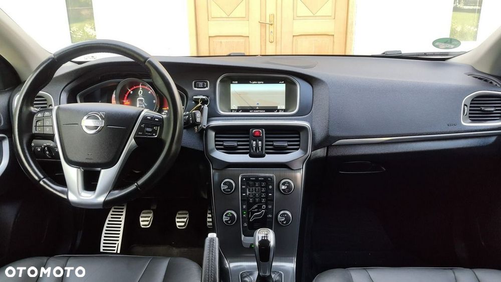 Volvo V40 - 16