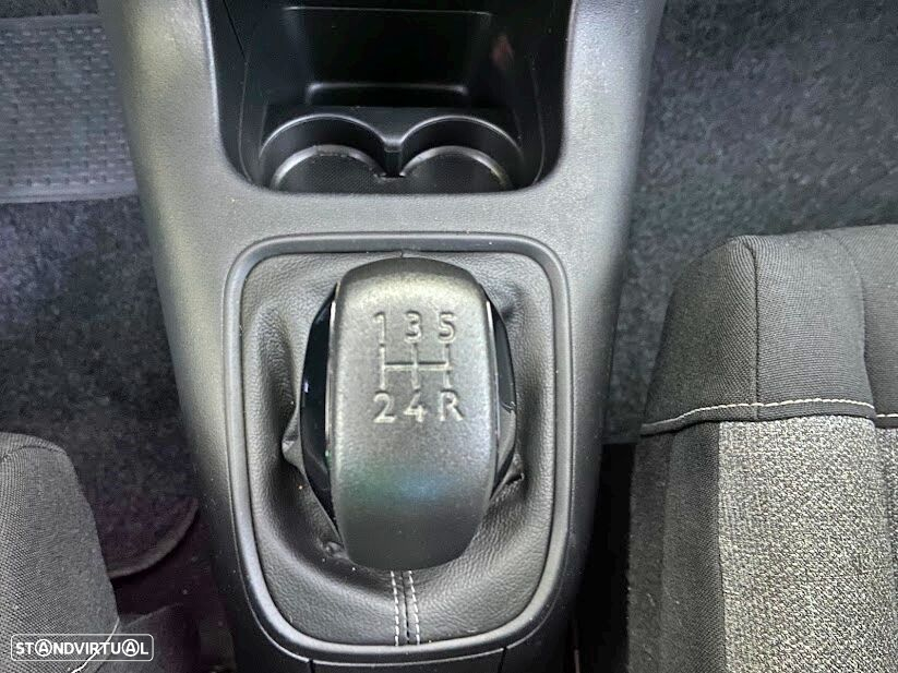 Citroën C3 1.2 PureTech C-Series - 16