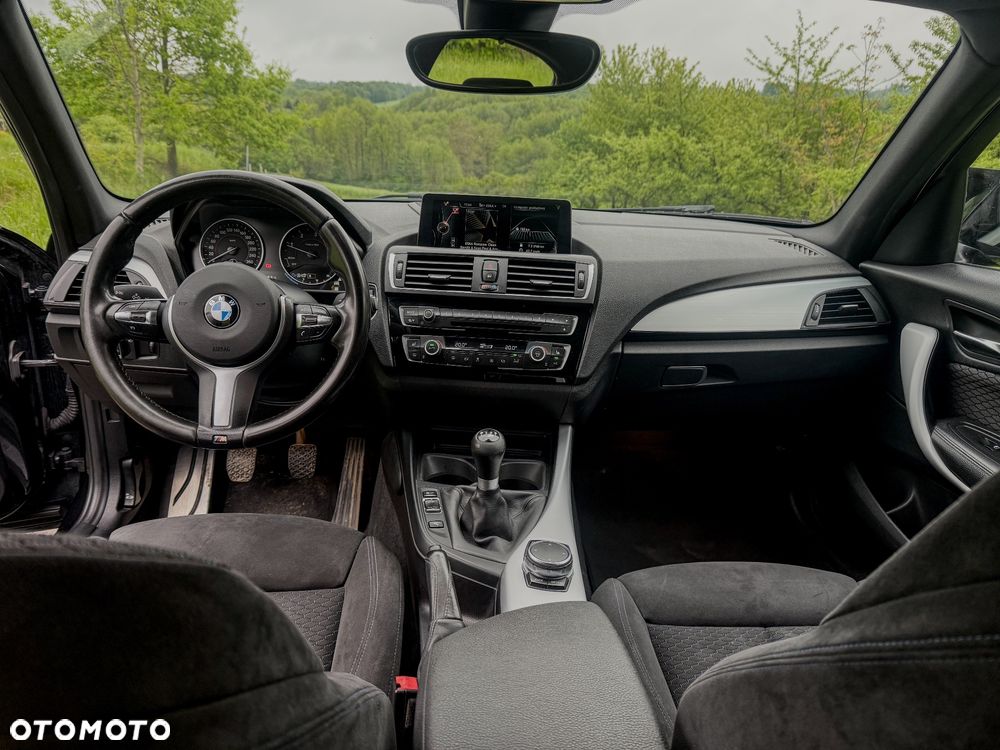 BMW Seria 1 118d xDrive M Sport - 12