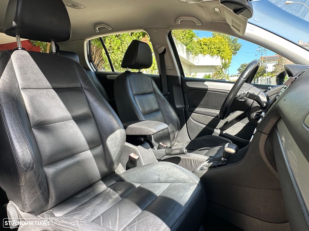 VW Golf 1.6 TDi Highline DSG - 15