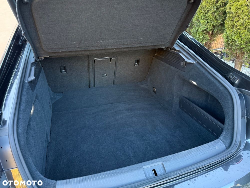 Volkswagen Arteon 2.0 TDI SCR 4Motion DSG R-Line - 34