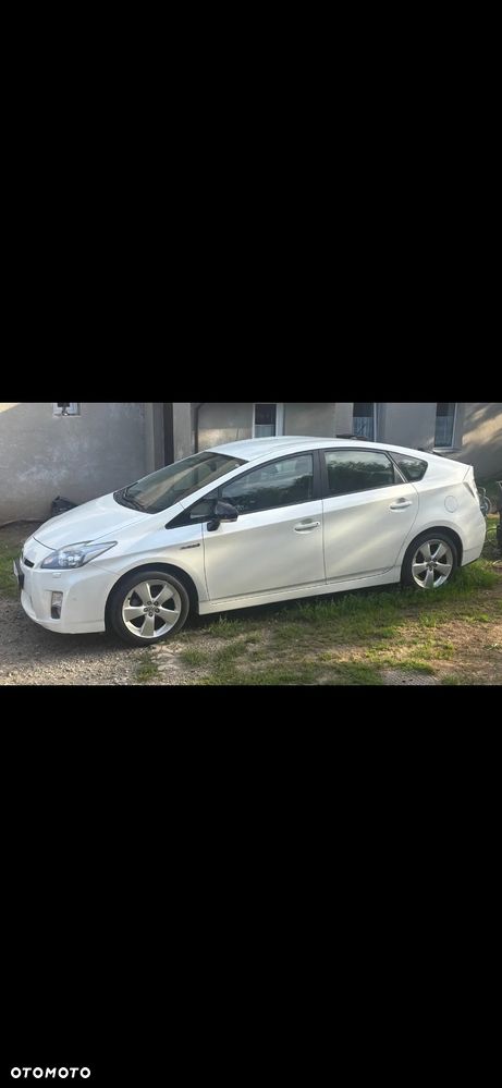 Toyota Prius (Hybrid) Comfort - 3