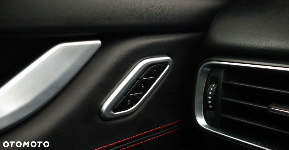 Maserati Levante - 38