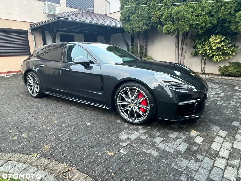 Porsche Panamera GTS GPF Sport Turismo - 3