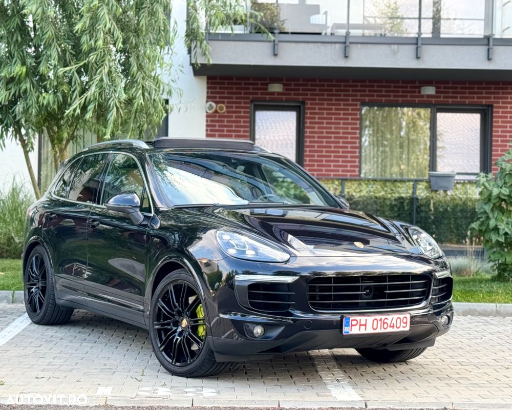 Porsche Cayenne Hybrid 3.0 L S E - 2