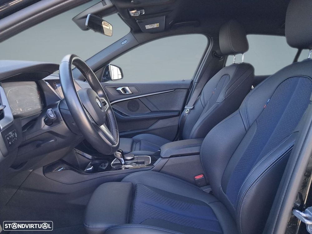 BMW 116 d Pack Desportivo M - 11
