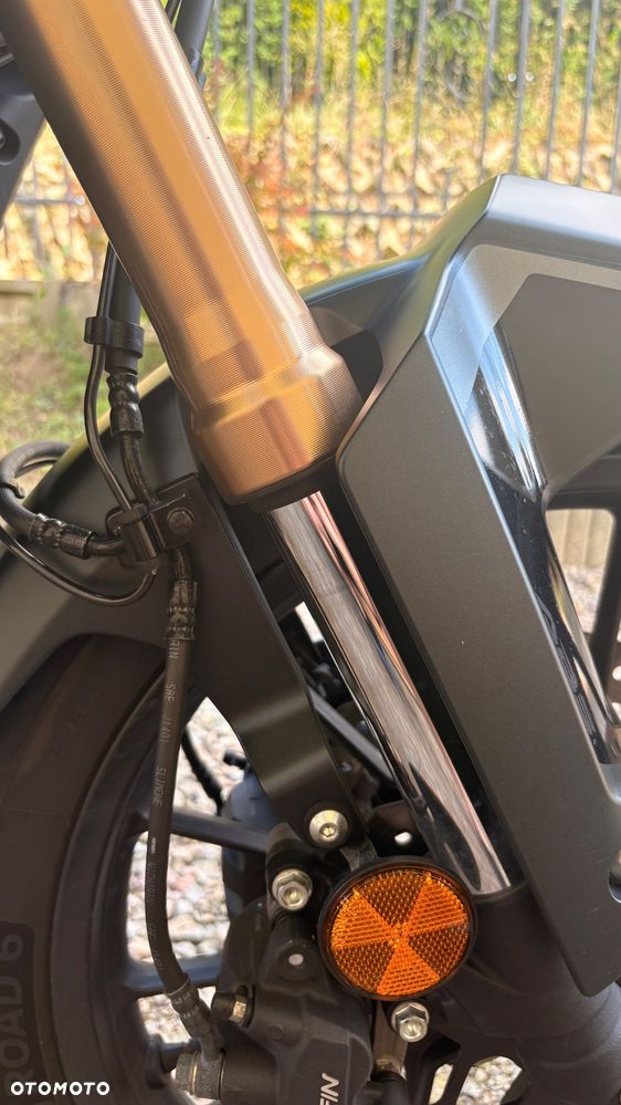 Honda CB - 12