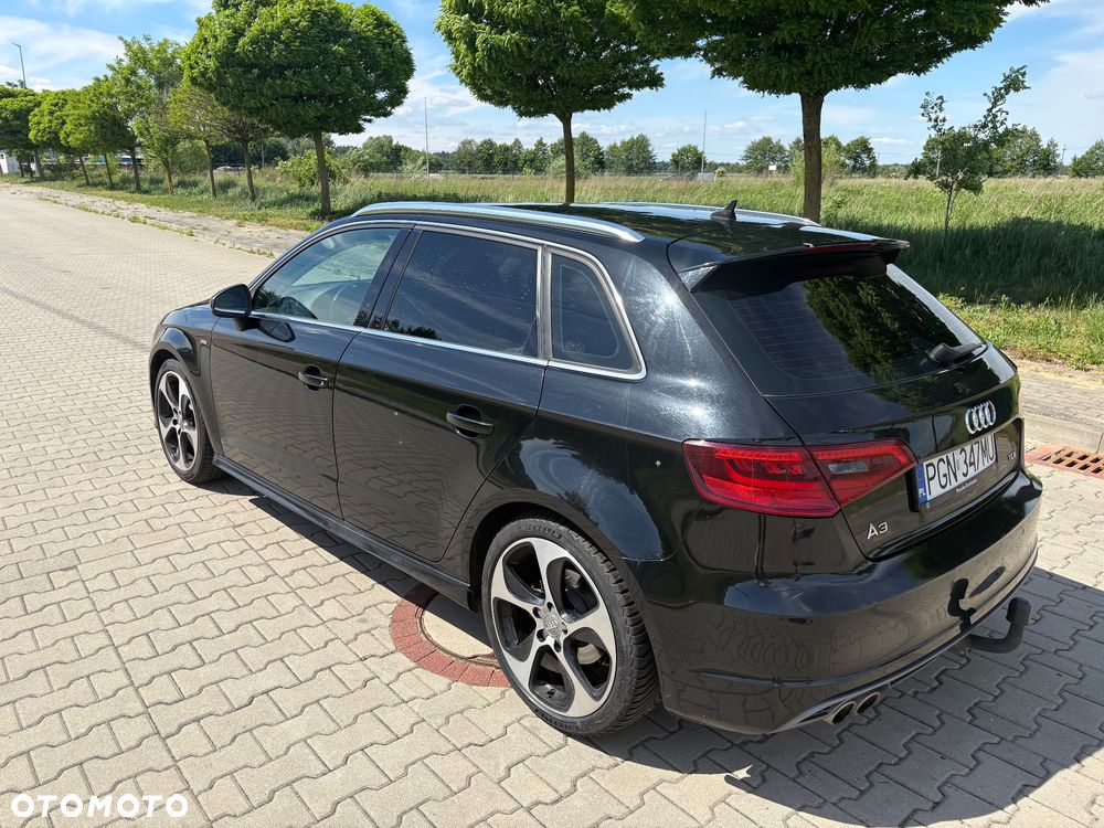 Audi A3 Sportback 2.0 TDI S line Sportpaket - 4
