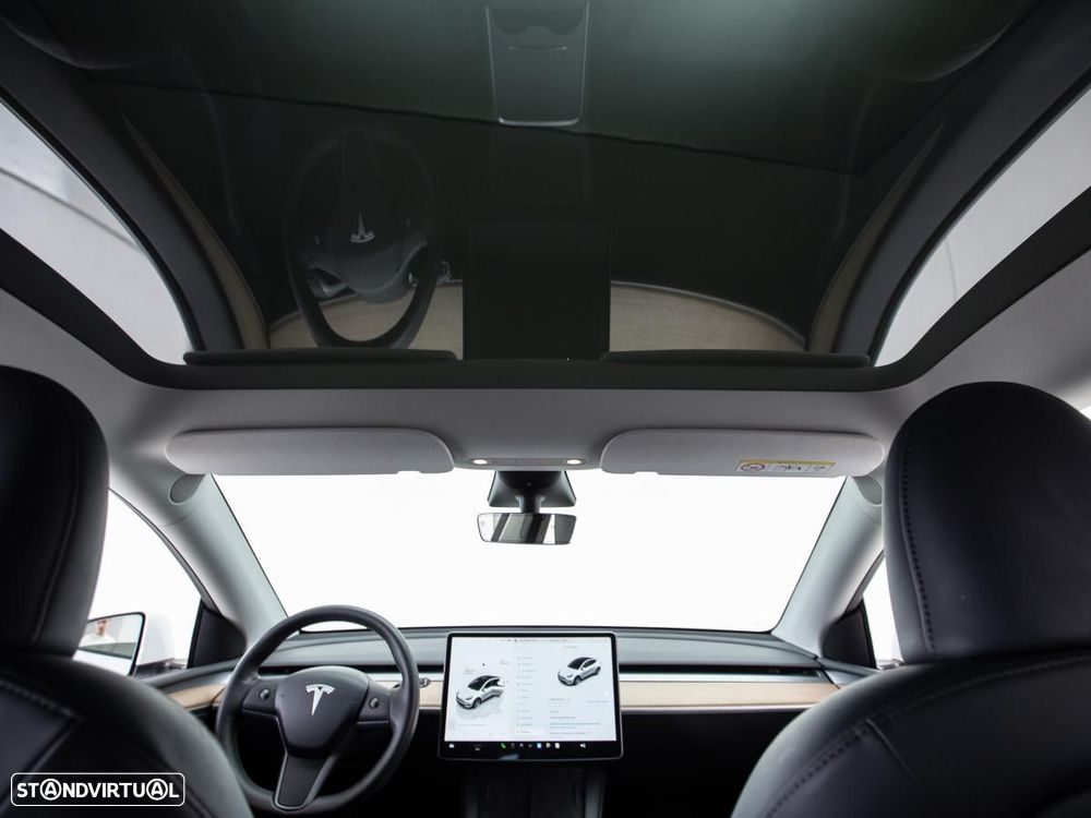 Tesla Model Y Long Range Dual Motor AWD - 7