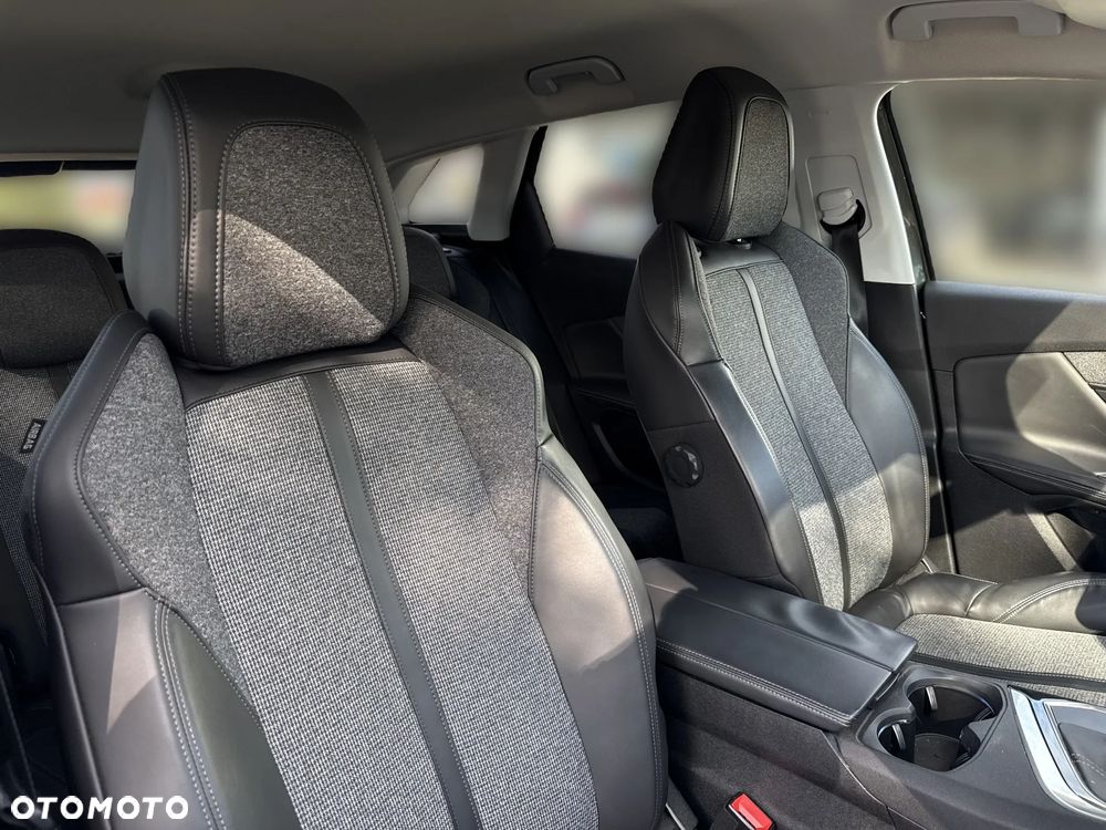 Nissan Qashqai 1.3 DIG-T mHEV N-Connecta Xtronic - 21
