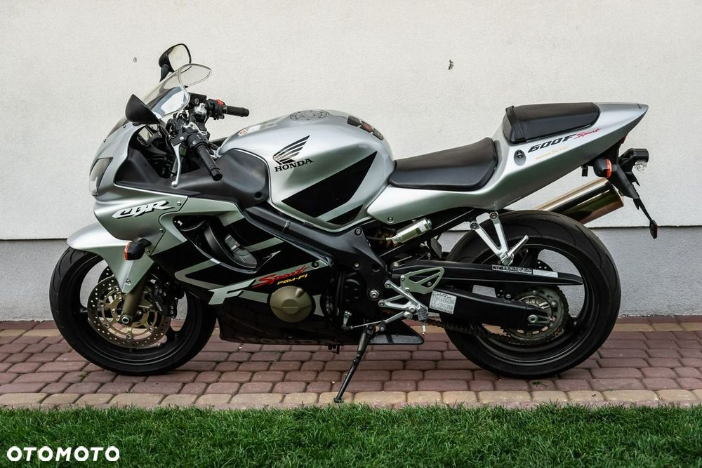 Honda CBR - 5