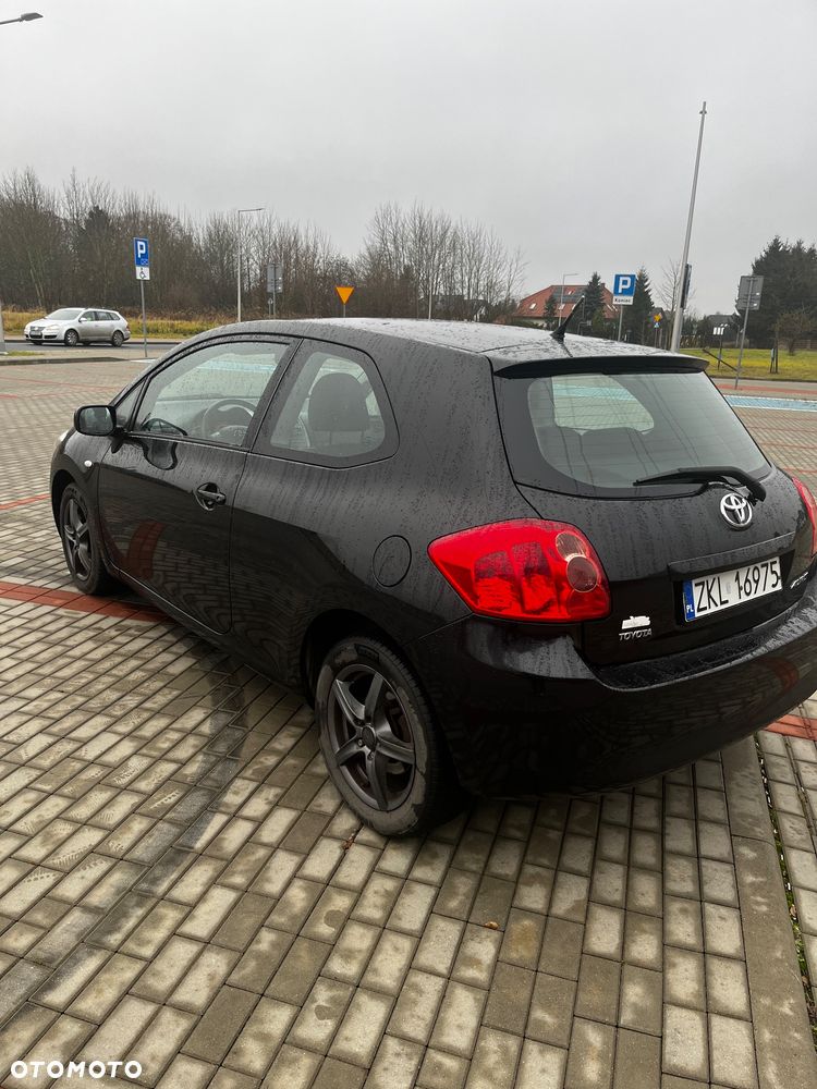 Toyota Auris - 5