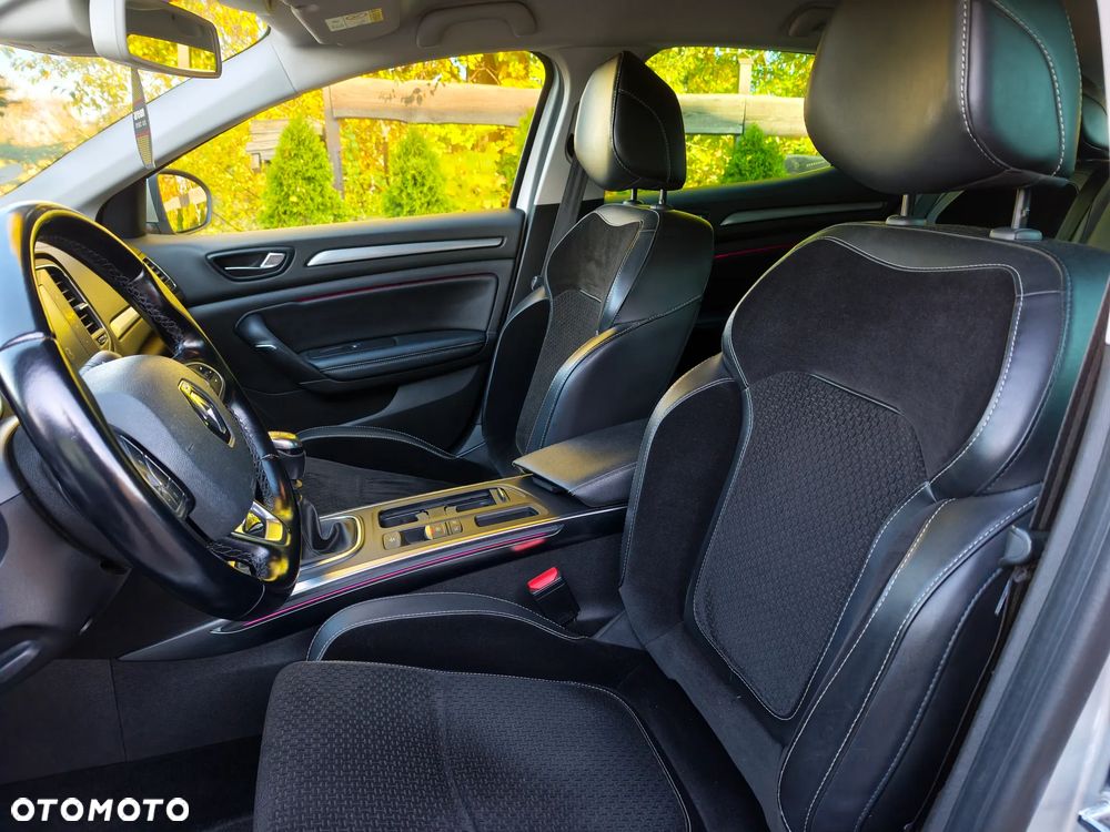 Renault Megane ENERGY dCi 110 Start & Stop Bose Edition - 23