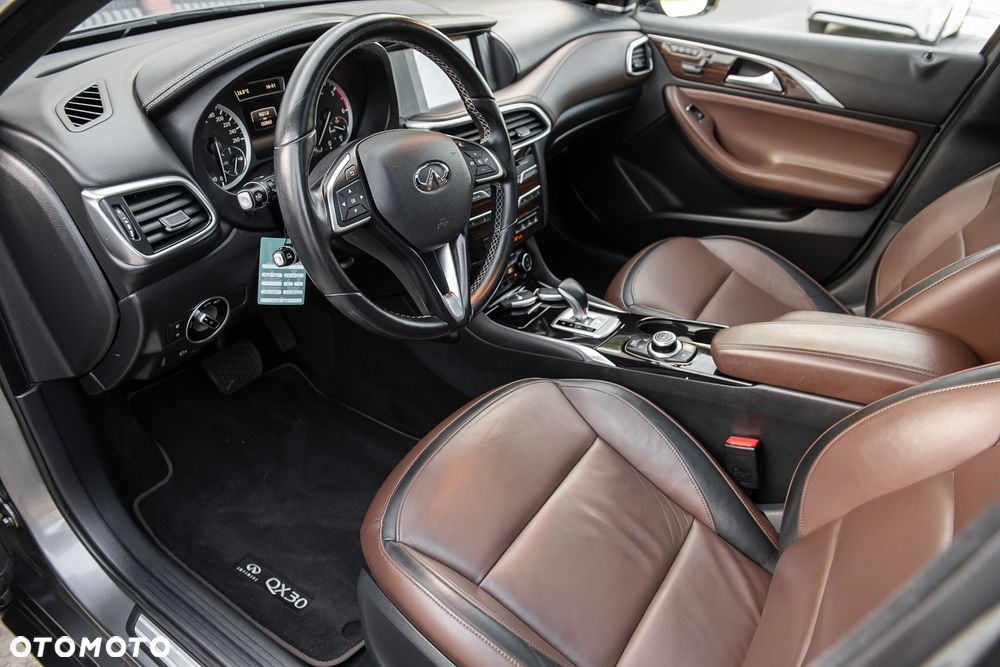 Infiniti QX30 2.2d DCT AWD Luxe Tech - 2