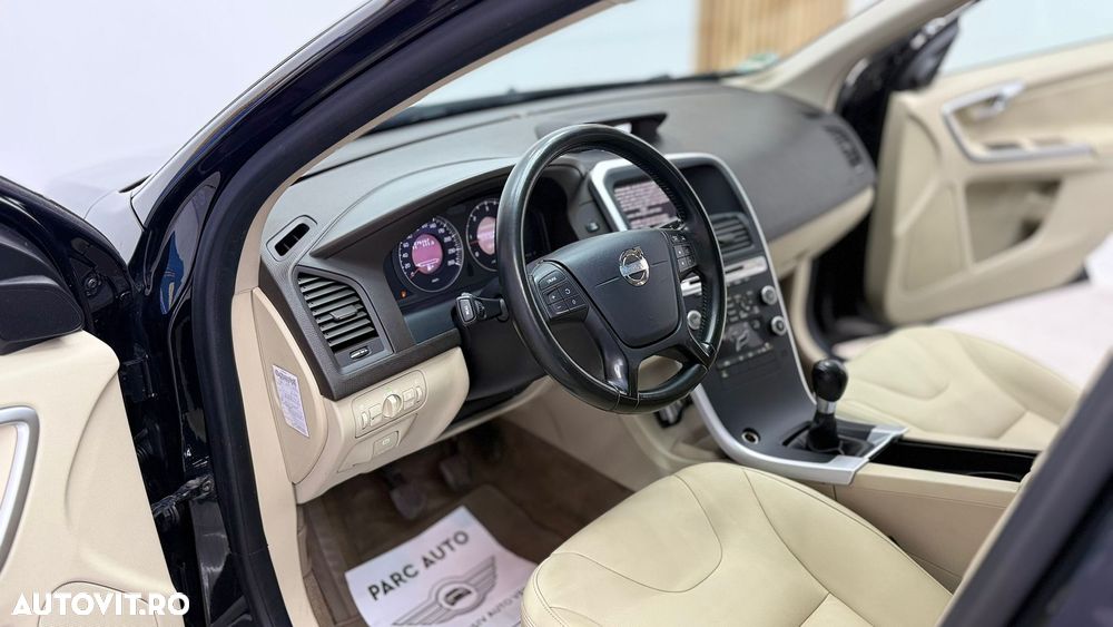 Volvo XC 60 D4 Kinetic - 6
