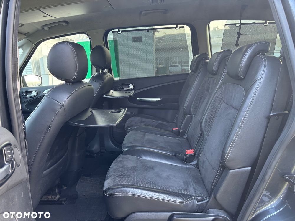 Ford Galaxy 2.2 TDCi Titanium - 25