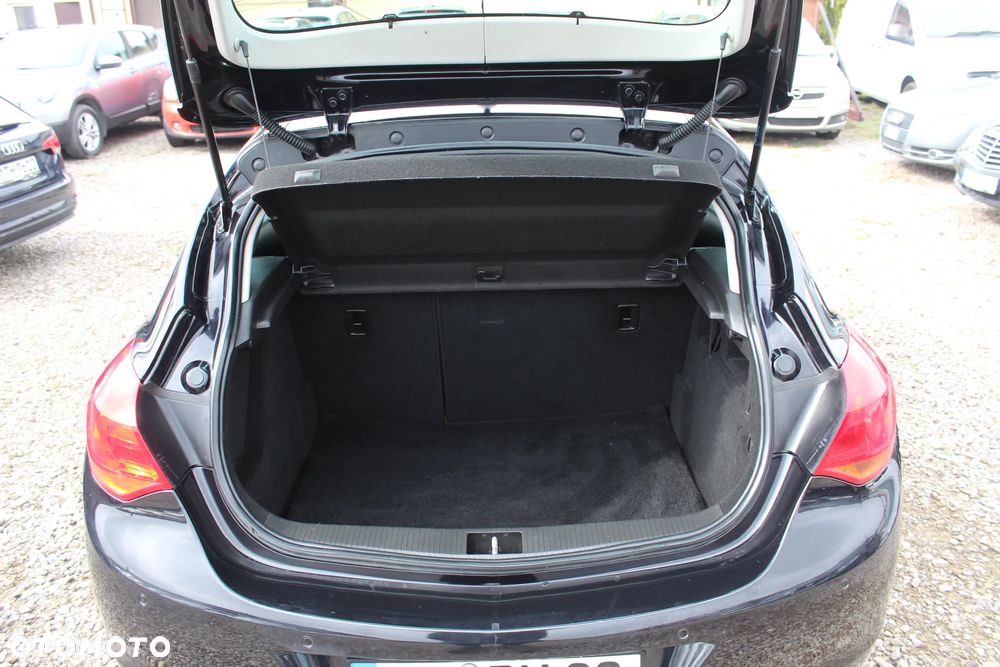 Opel Astra 1.6 Design Edition - 26