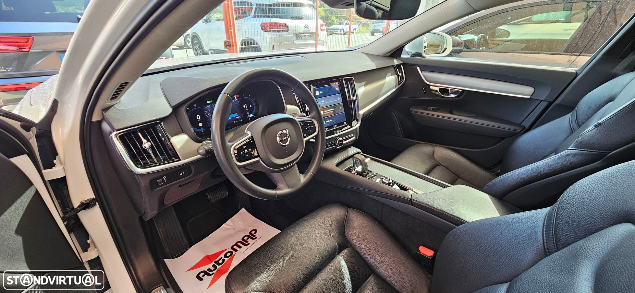Volvo V90 2.0 B4 Momentum Plus Geartronic - 9