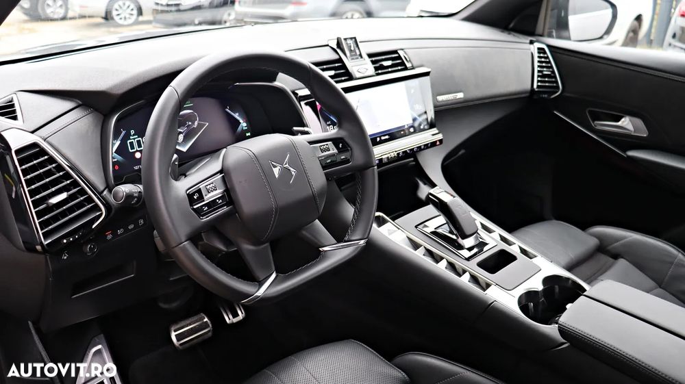 DS Automobiles DS 7 Crossback - 17