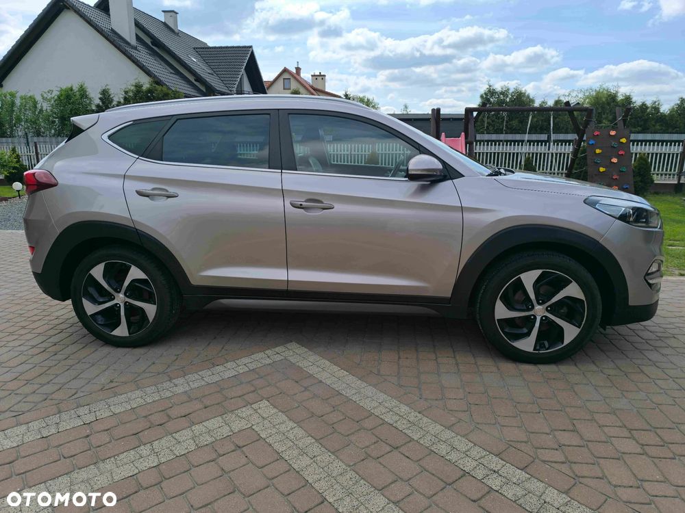 Hyundai Tucson 1.7 CRDI BlueDrive Style 2WD - 3