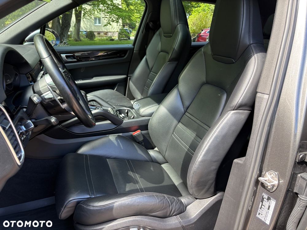 Porsche Cayenne S Tiptronic S - 12