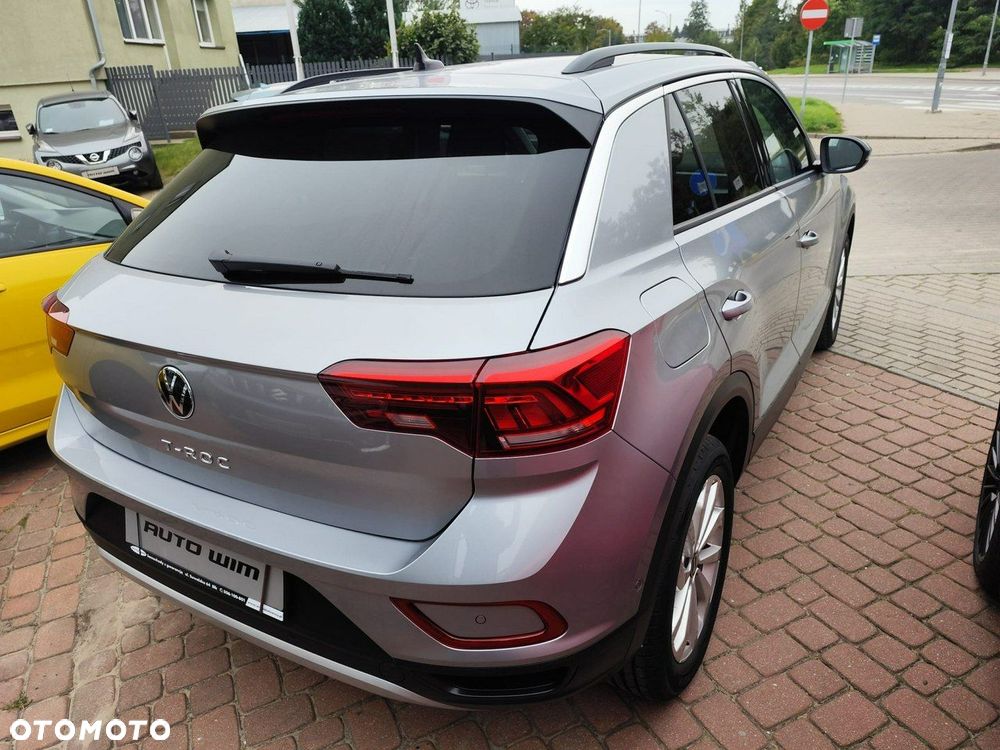 Volkswagen T-Roc - 13