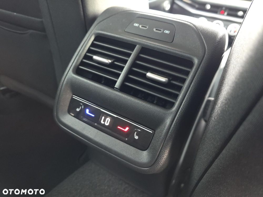 Skoda Superb 2.0 TSI Selection DSG - 21