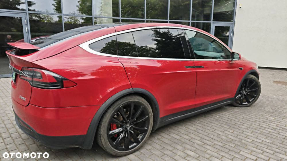 Tesla Model X Performance - 22