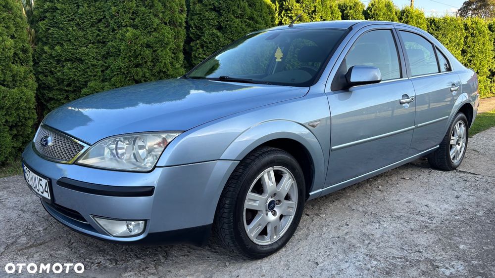Ford Mondeo 2.0 Ghia - 14
