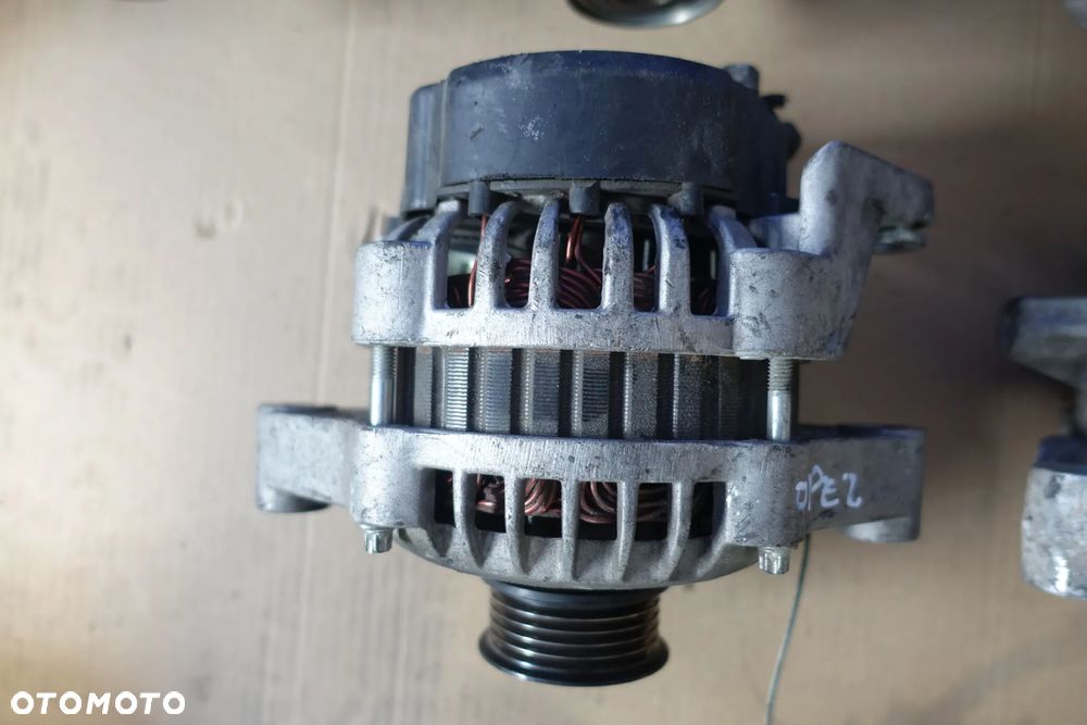 ALTERNATOR ASTRA G H ZAFIRA B CORSA C D 1.6 B 1.7 CDTI itp. - 2