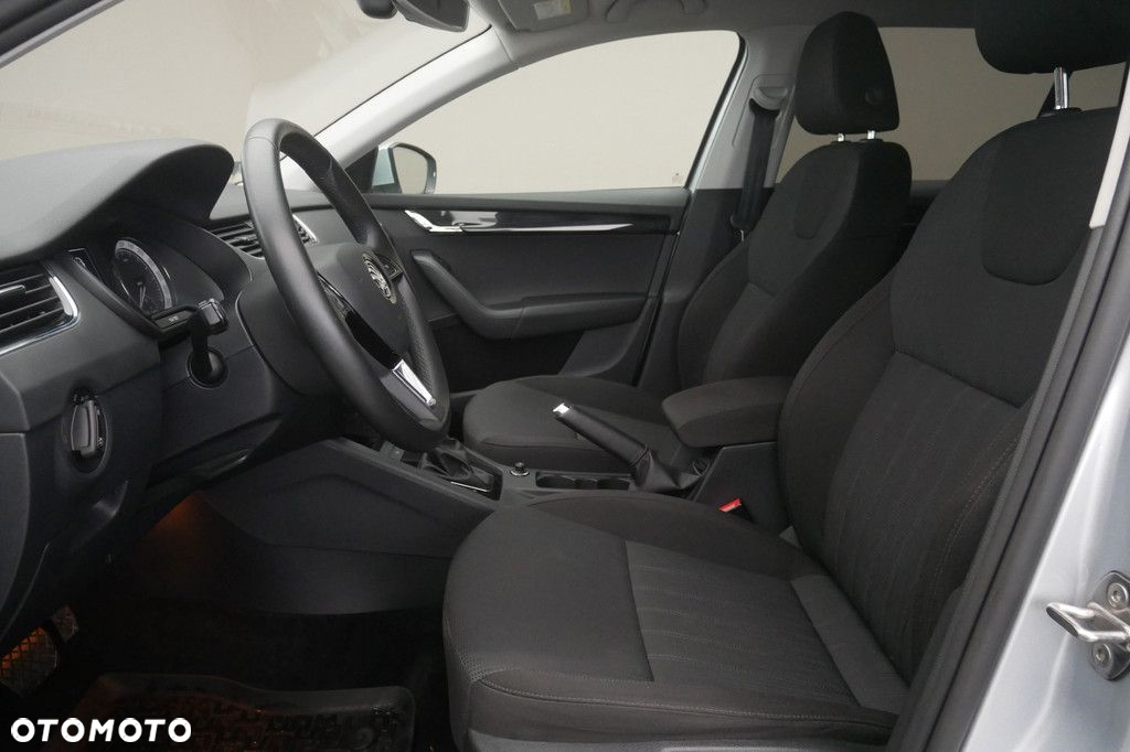 Skoda Octavia - 12