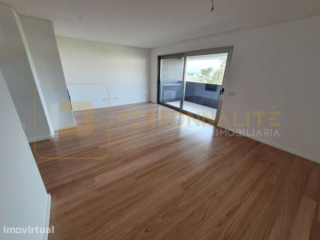Apartamento T1 - Urgezes - Grande imagem: 2/12