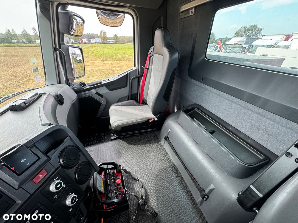 Renault RENAULT C 380 / 6x4 / WYWROTKA + HDS PALFINGER 17.001 / HYDROBURTA / EURO 6 / STEROWANIE RADIOWE - 21