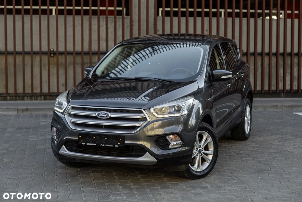 Ford Kuga - 1