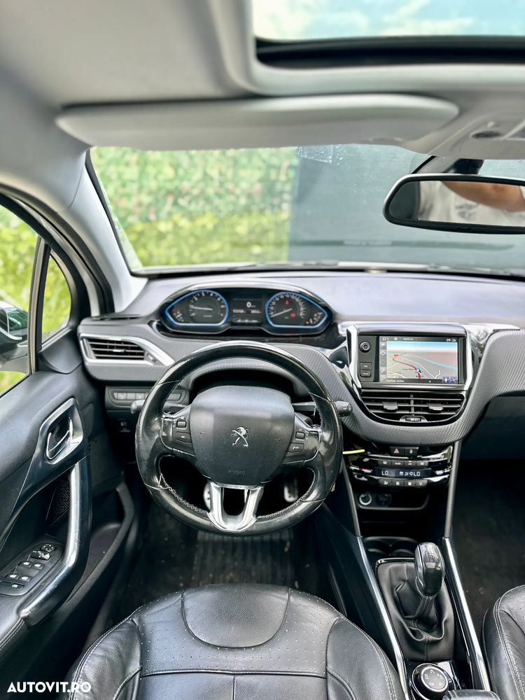 Peugeot 2008 - 13