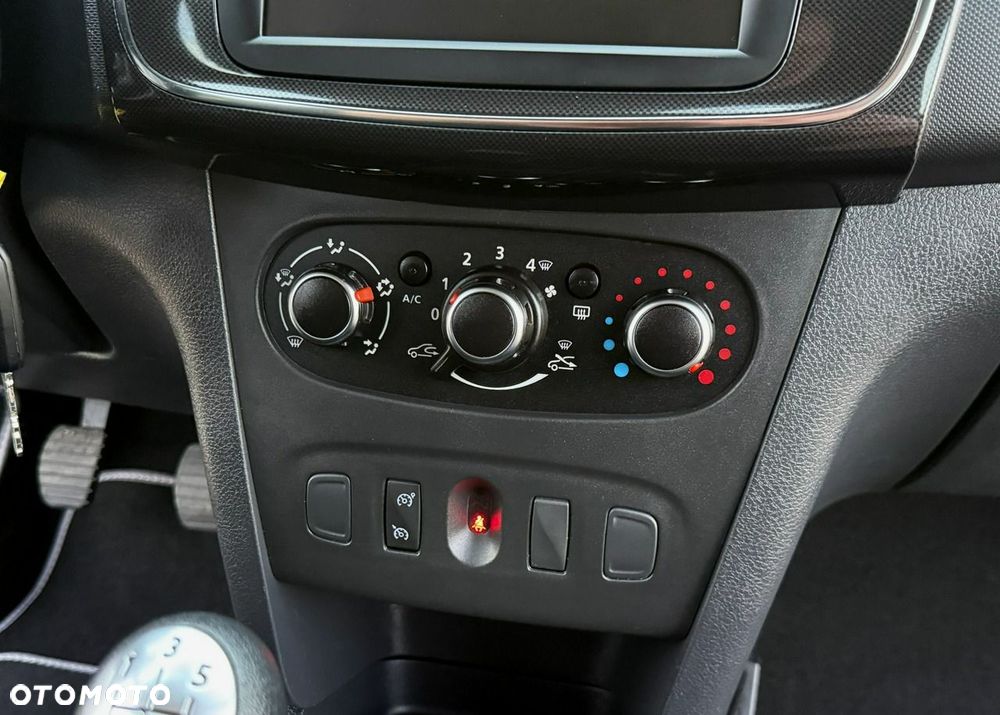 Dacia Sandero 0.9 TCe SL Celebration S&S EU6 - 31