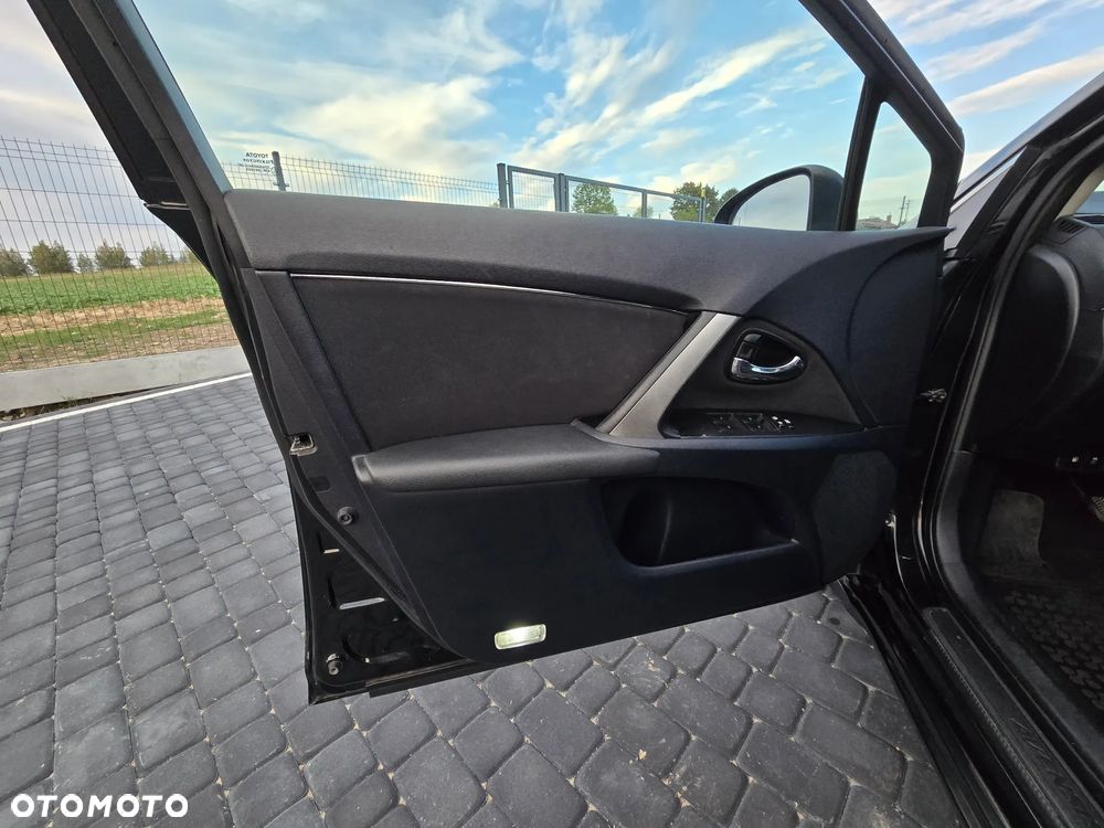 Toyota Avensis 2.0 D-4D Premium - 16