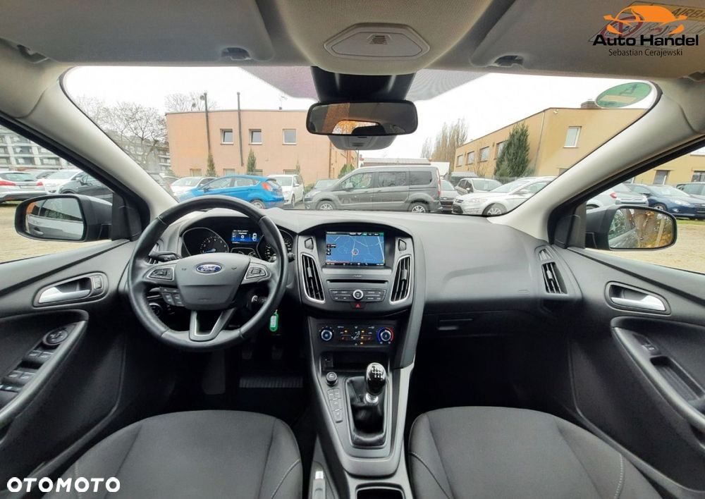 Ford Focus Turnier 1.5 EcoBoost Start-Stopp-System TITANIUM - 5