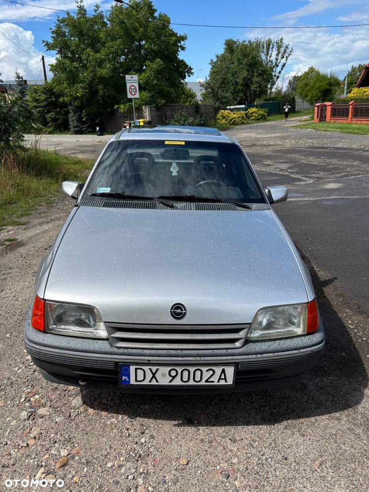 Opel Kadett 1.4 GL - 2