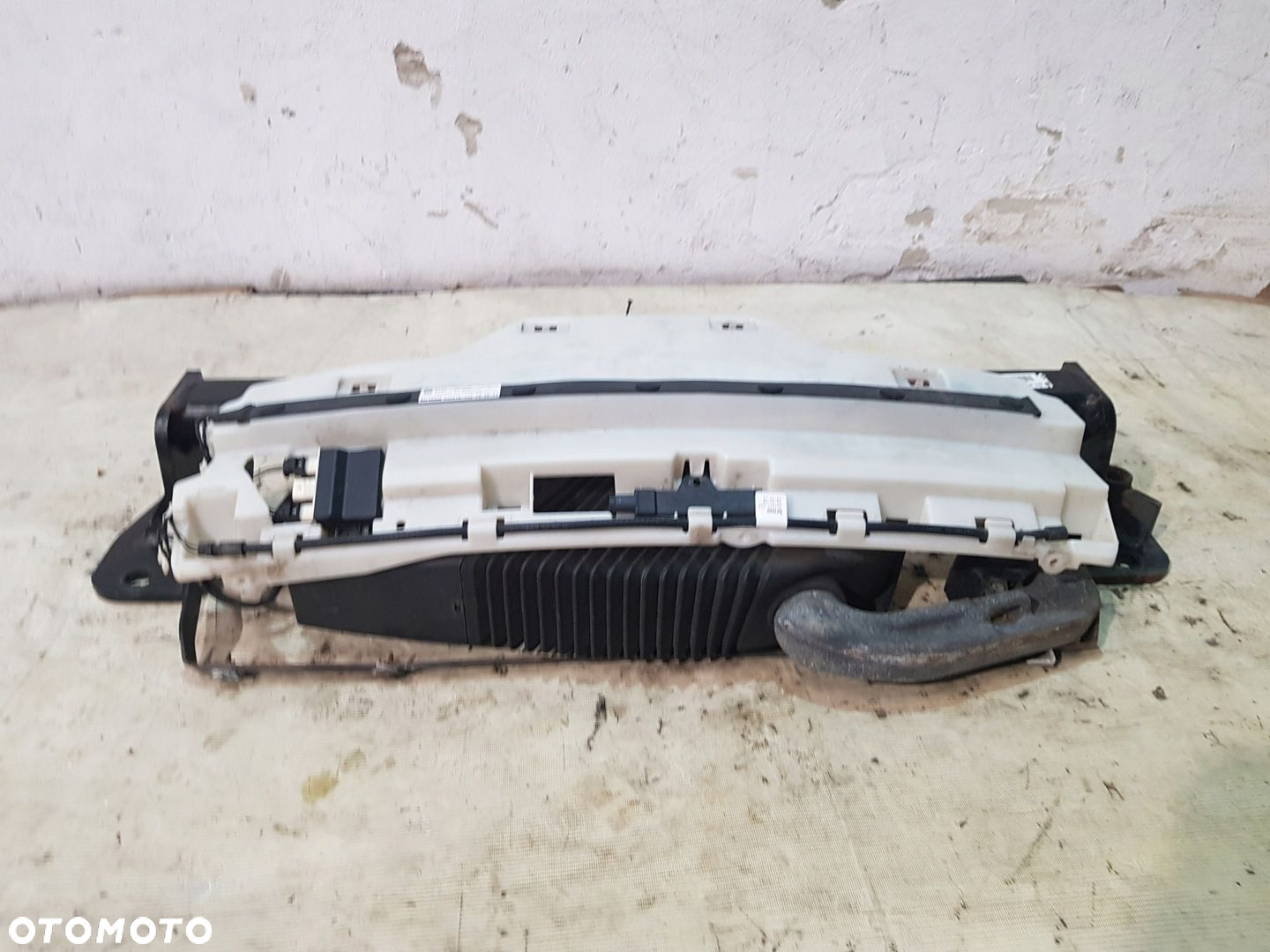HAK HOLOWNICZY SMART OPENER 6873703 BMW F30 F31 EUR KPL - 2