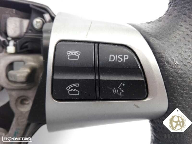 VOLANTE TOYOTA AURIS 2011 - 3