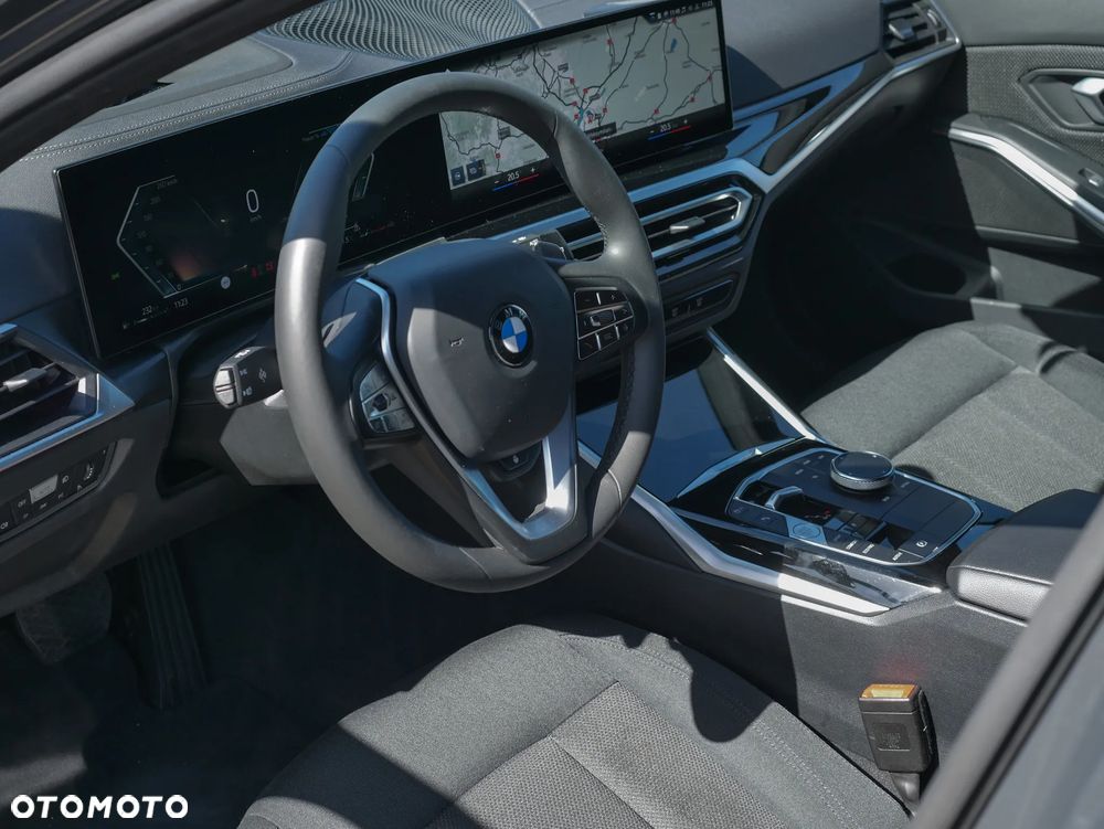 BMW Seria 3 320d xDrive mHEV sport - 18