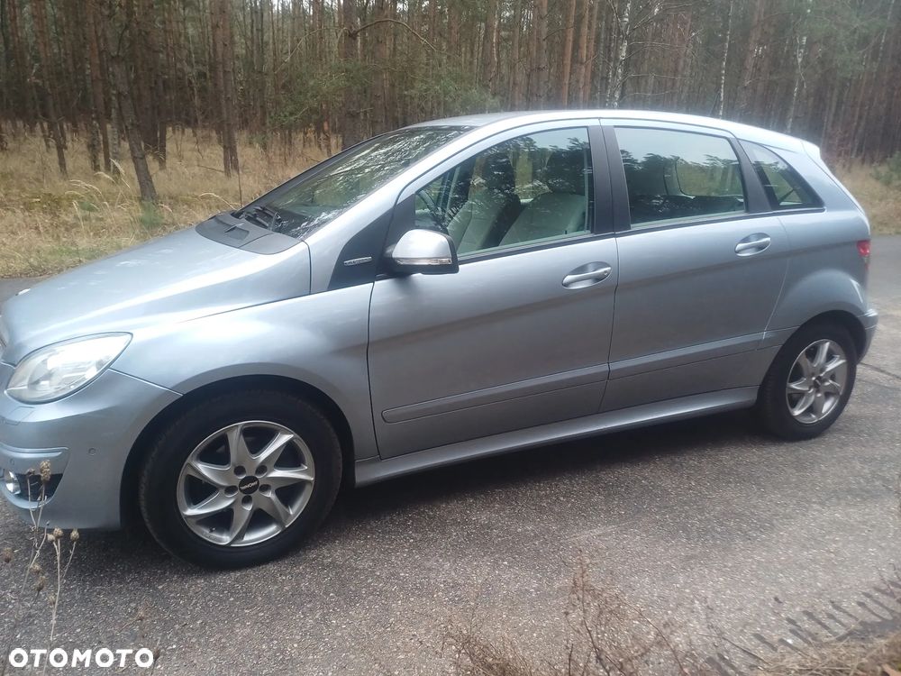 Mercedes-Benz Klasa B 180 BlueEFFICIENCY SPORT EDITION - 2