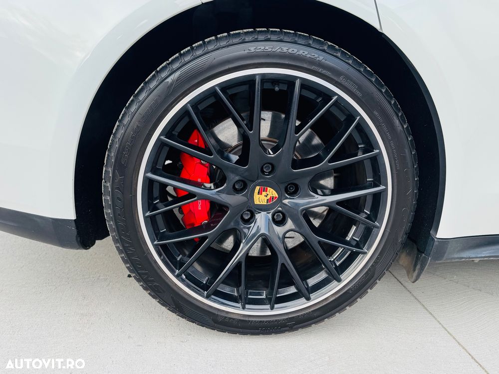 Porsche Panamera Turbo Executive - 16
