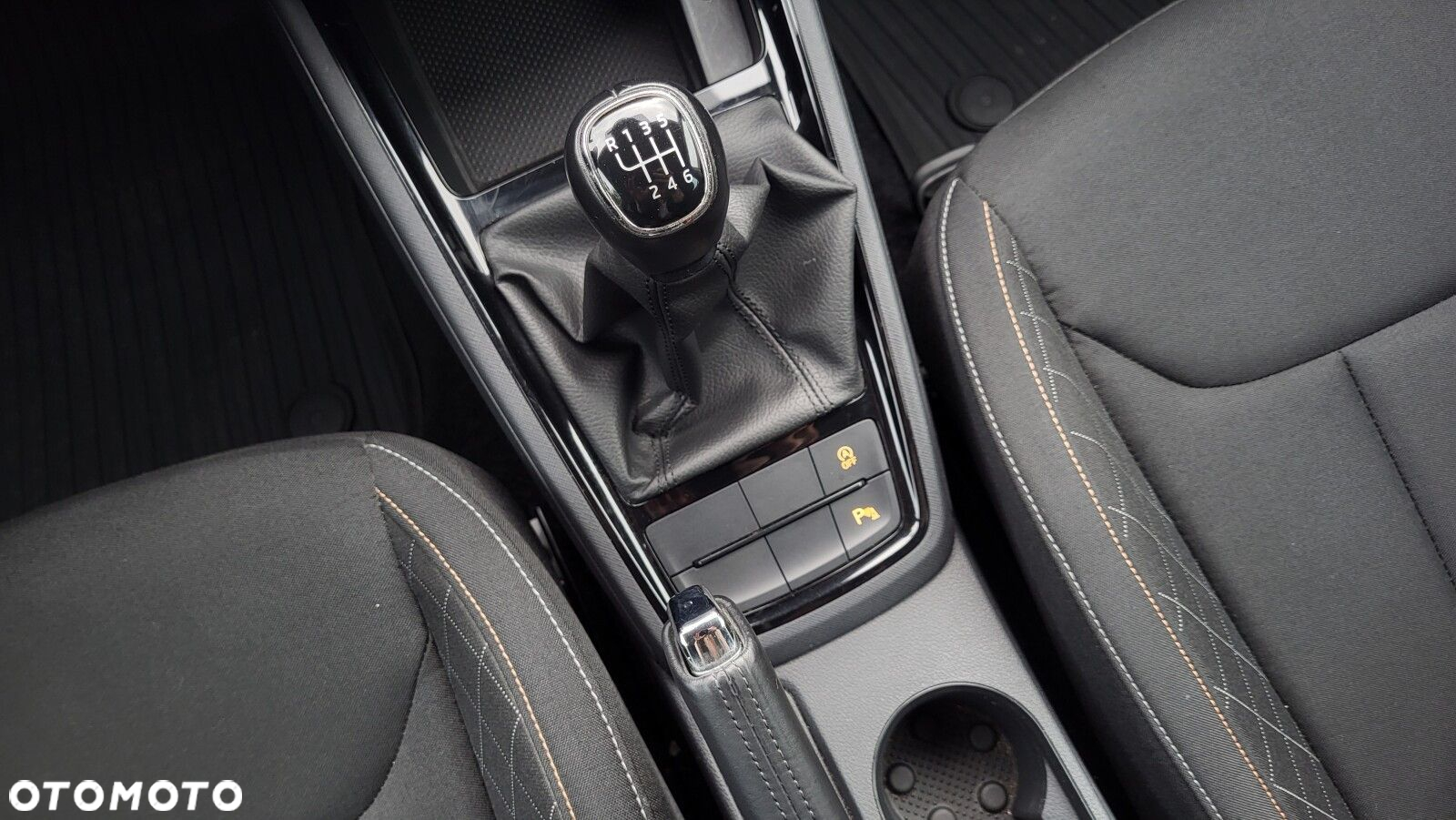 Skoda Kamiq 1.5 TSI Ambition - 25