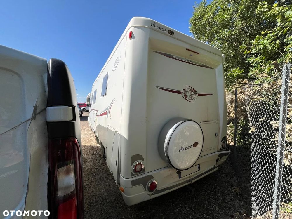 Mercedes-Benz Sprinter - 4